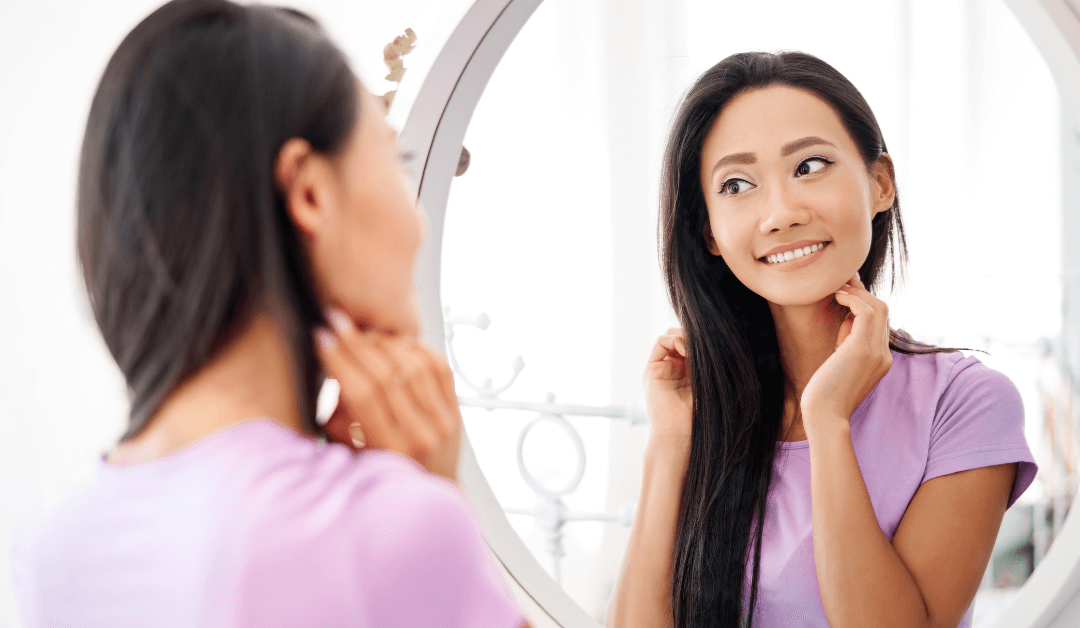 គន្លឹះថែទាំស្បែកចាស់វ័យនៅផ្ទះ និងរបៀបជ្រើសរើសផលិតផលដែលស័ក្តិសមនឹងប្រភេទស្បែករបស់អ្នក